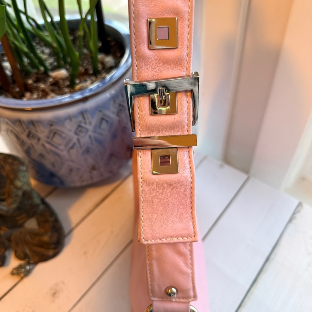 Perlina | Shimmery Pink Leather Shoulder Bag - Picture 3 of 16